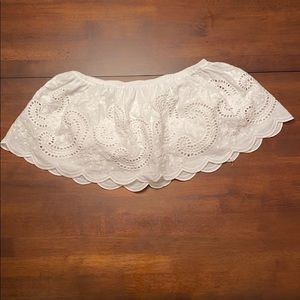 White lace off the shoulder shirt